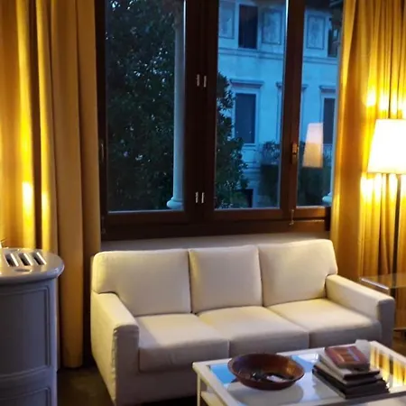 Villino Tarlarini Vakantiehuis Laveno-Mombello