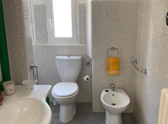 Villino Tarlarini 라베노-몸벨로