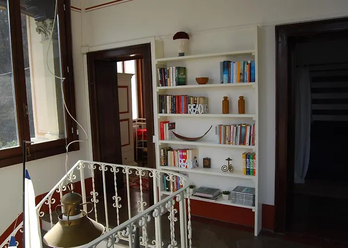 Villino Tarlarini 펜션 라베노-몸벨로